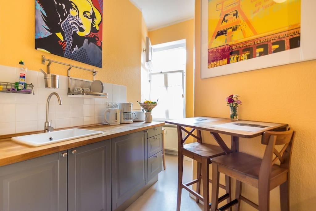 Zentrale Altbauwohnung Im Helmholtzkiez برلين المظهر الخارجي الصورة